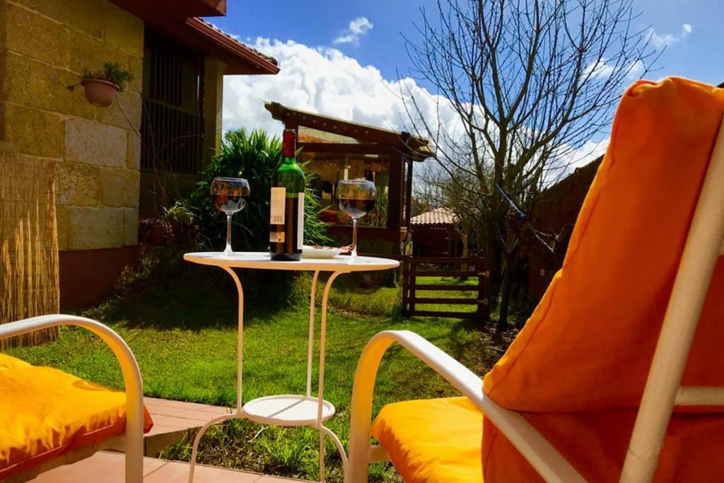 Tranquila Casita De Invitados En Vigo Con Chimenea Bagian luar foto