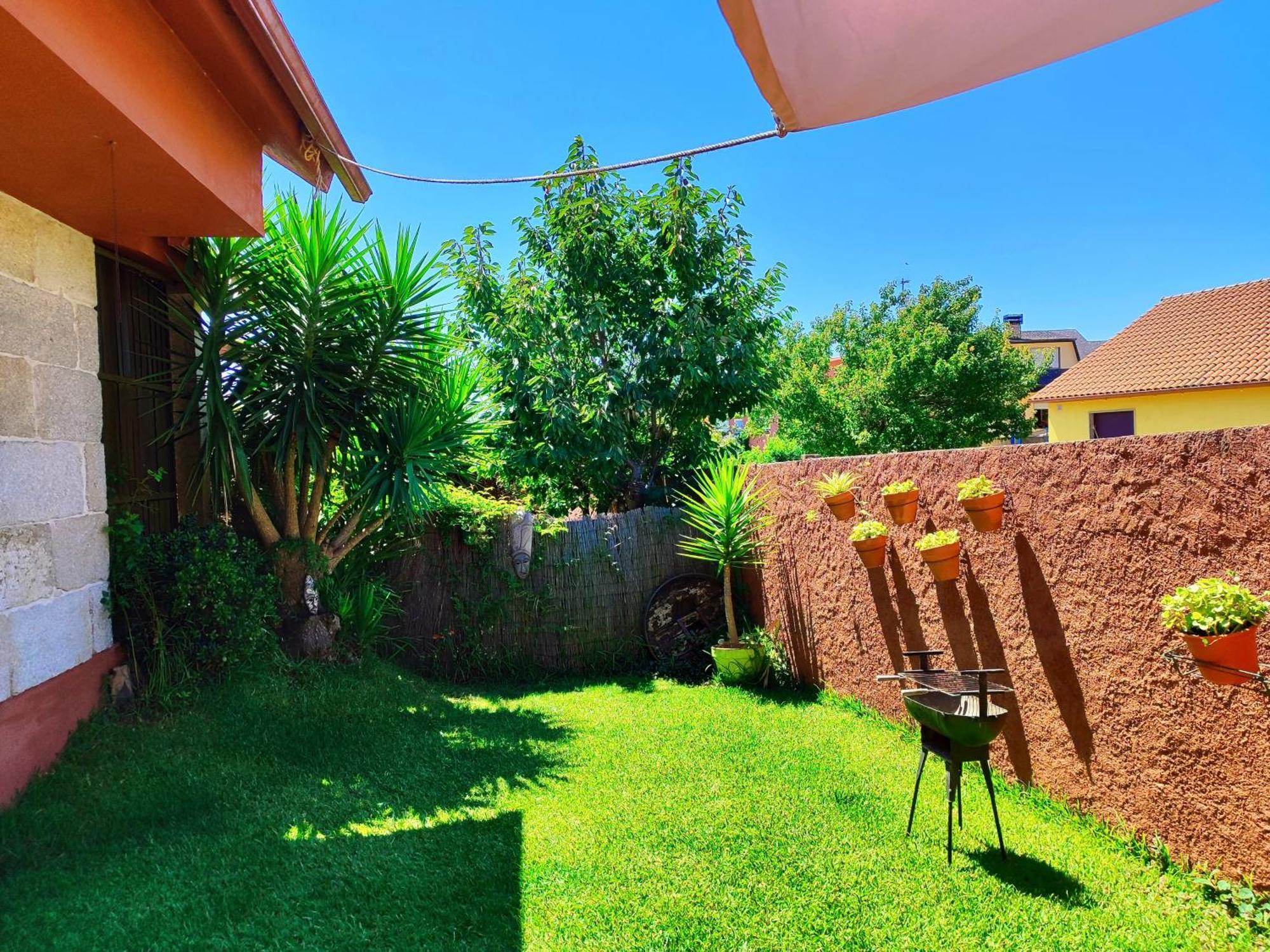 Tranquila Casita De Invitados En Vigo Con Chimenea Bagian luar foto
